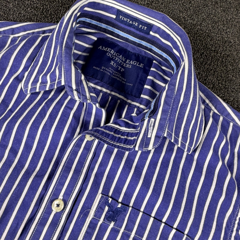 American Eagle Button-Down Mens XS Vintage Fit Blue Striped Long Sleeve EUC